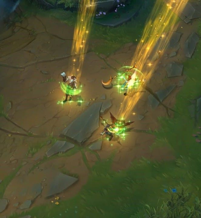 Soraka Ult healing all allies on the map